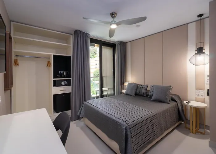 Perla Del Sur 酒店