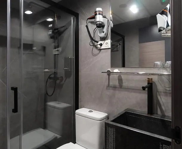 Perla Del Sur 酒店 2*